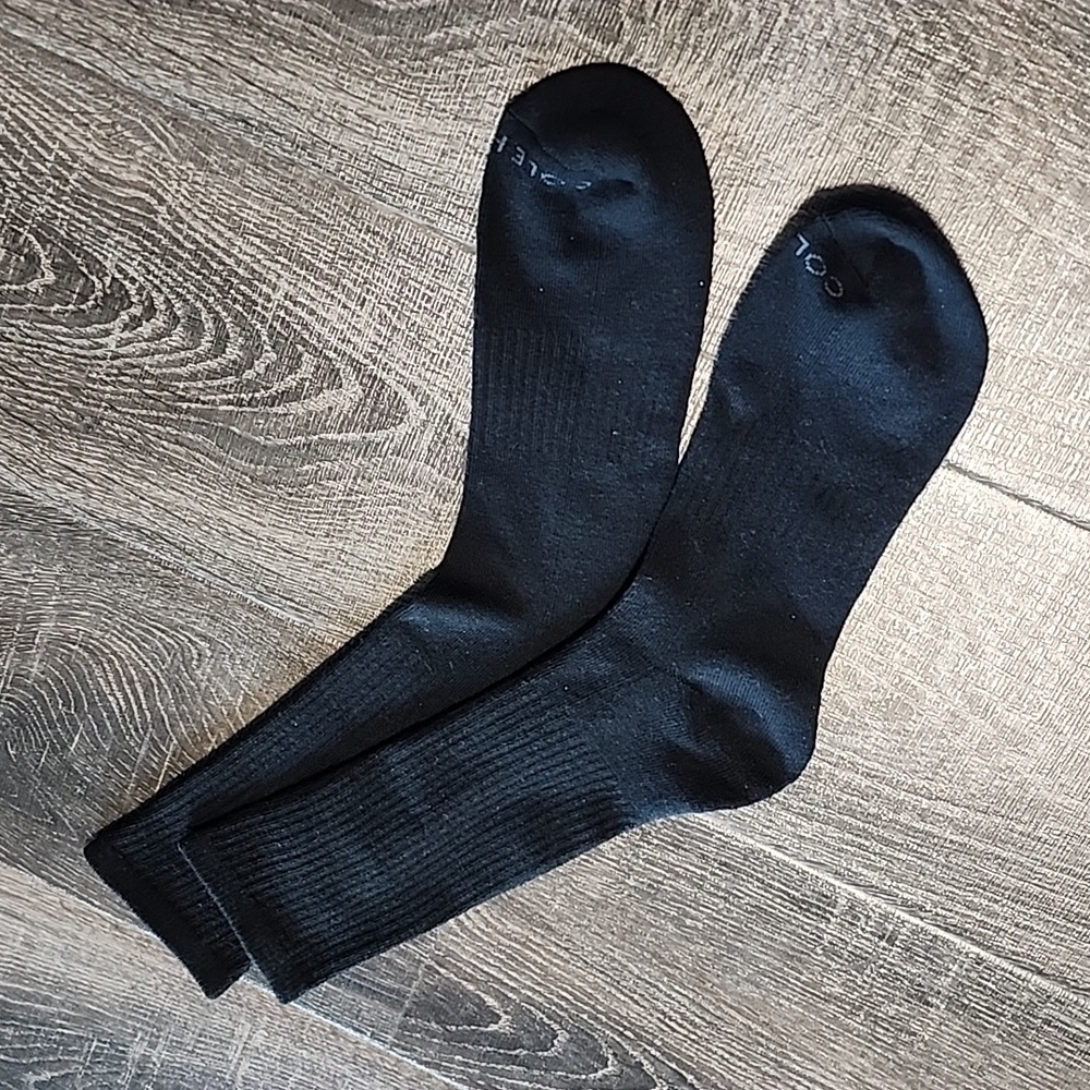 Cole Haan solid Crew Socks - Picture 2 of 3